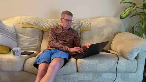 Jon online show from October 2025 05:59:02 PM