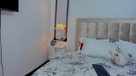 Snapshot of jdaniel_shellby chatting on January 2025 01:25:02 AM jhon online show from January 2025 01:25:02 AM