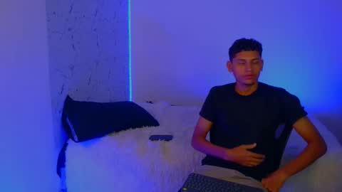 Snapshot of jean_widow chatting on December 2025 02:12:02 PM Jean Widow online show from December 2025 02:12:02 PM