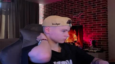 Snapshot of jean_willson chatting on May 2026 12:09:02 PM Jean online show from May 2026 12:09:02 PM