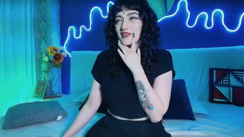 Jean online show from April 2026 07:51:01 PM