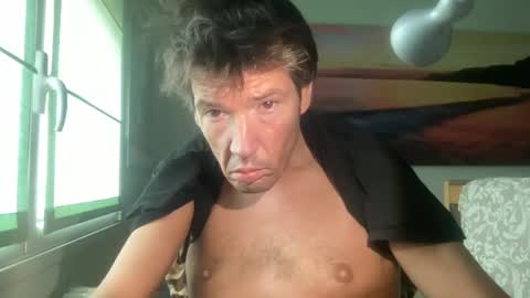 jeanslov online show from January 2025 10:20:02 AM