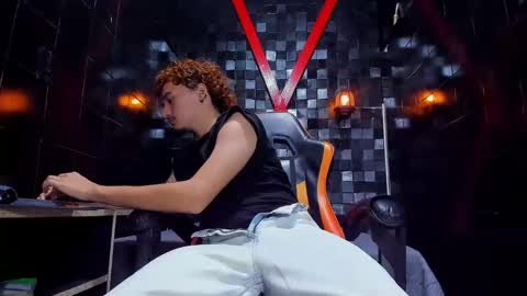 Snapshot of jeantompson chatting on February 2026 08:17:02 PM Juan Tompson online show from February 2026 08:17:02 PM