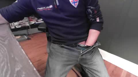 jedge4404 online show from March 2026 04:28:02 PM