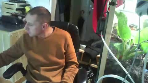 Snapshot of jef74700 chatting on January 2025 10:11:02 AM Jrme online show from January 2025 10:11:02 AM