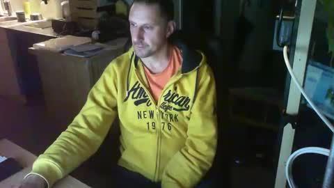 Snapshot of jef74700 chatting on February 2025 04:48:02 AM Jrme online show from February 2025 04:48:02 AM