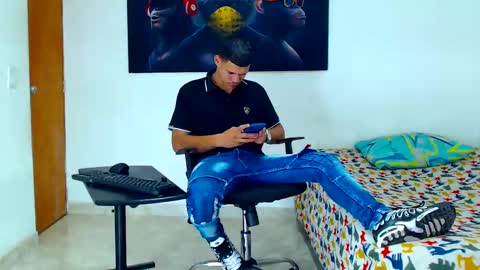 Snapshot of jeffer21_hot chatting on January 2025 05:32:02 AM jeffer21_hot online show from January 2025 05:32:02 AM