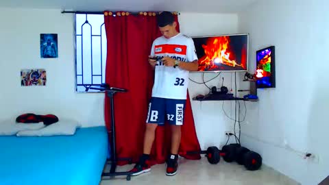 Snapshot of jeffer21_hot chatting on June 2026 11:05:01 PM jeffer21_hot online show from June 2026 11:05:01 PM