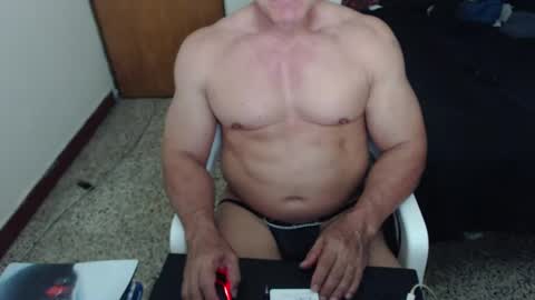 Snapshot of jefmuscletw chatting on February 2025 12:04:01 AM brayam online show from February 2025 12:04:01 AM