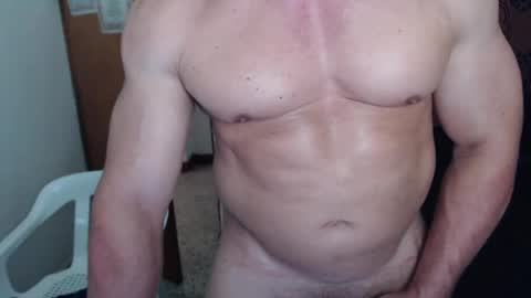 Snapshot of jefmuscletw chatting on February 2025 05:31:01 PM brayam online show from February 2025 05:31:01 PM