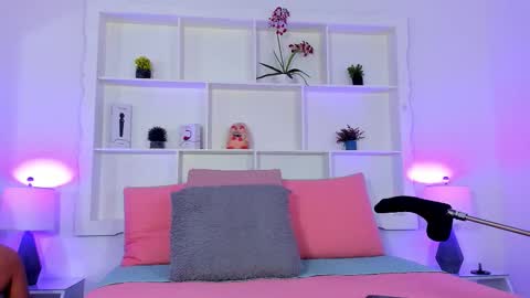 Snapshot of jehnmorris chatting on November 2025 03:02:01 PM Jehn online show from November 2025 03:02:01 PM