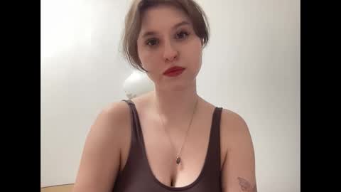 Inna  online show from January 2025 10:38:01 AM