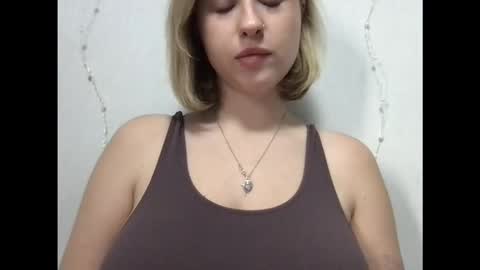 Inna  online show from December 2025 08:34:01 AM