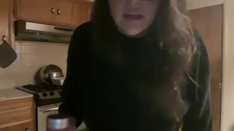 Snapshot of jellybeanin chatting on December 2024 03:04:01 PM Jelli online show from December 2024 03:04:01 PM