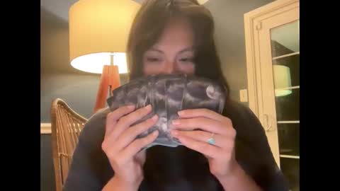 Jelli online show from April 2026 06:36:01 AM