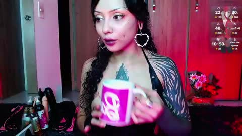 jen online show from December 2024 08:37:02 AM