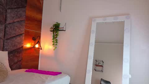 Snapshot of jenacooper__ chatting on November 2025 02:10:01 AM Jena online show from November 2025 02:10:01 AM