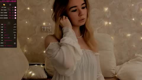 EvaSileZ online show from October 2025 05:01:01 PM