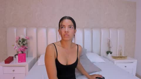 Snapshot of jenifferlopez_ chatting on October 2025 06:39:02 PM Samanta online show from October 2025 06:39:02 PM