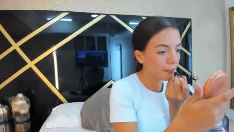 Snapshot of jenifferlopez_ chatting on October 2025 05:09:02 PM Samanta online show from October 2025 05:09:02 PM