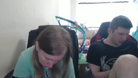 JenisAndPeter online show from September 2025 06:48:02 AM