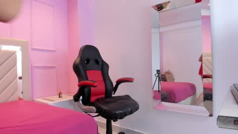 JENNA online show from April 2026 07:58:02 PM