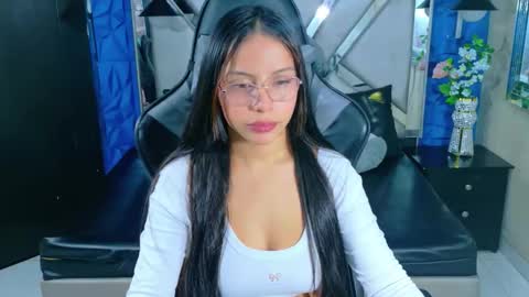 jenna_flor online show from December 2025 10:04:02 PM