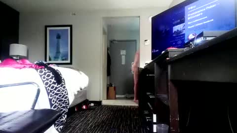 Jenna Cross online show from February 2025 04:32:02 PM