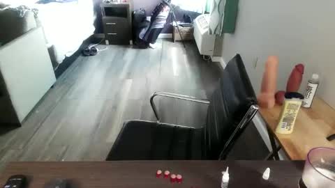 Jenna Cross online show from September 2025 07:06:02 PM