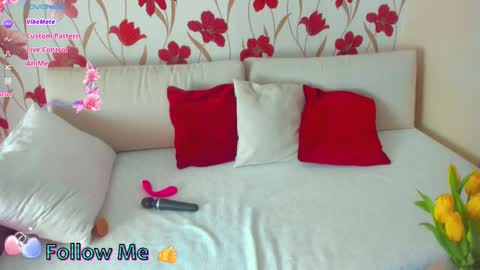 Jenn online show from March 2025 10:19:01 AM