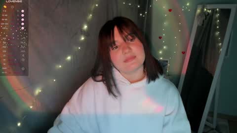 Snapshot of jennie_berry chatting on February 2025 10:34:02 PM Jennie online show from February 2025 10:34:02 PM