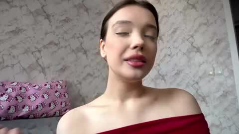 Jenni online show from June 2026 06:49:01 AM