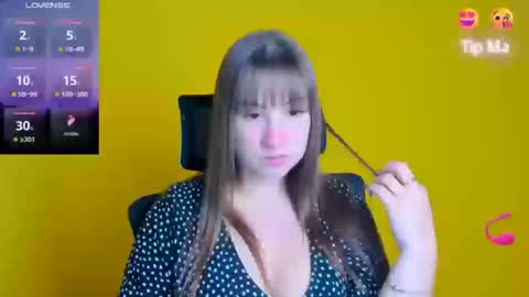 Jennifer online show from September 2025 05:54:01 AM