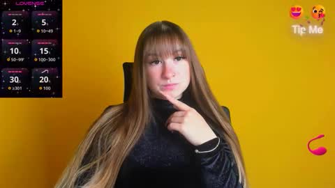 Jennifer online show from October 2025 07:17:02 AM