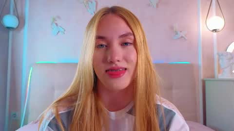 jennifercamprell online show from April 2026 07:17:02 PM