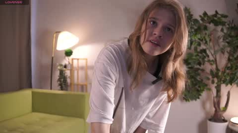 Sofia  online show from April 2026 07:05:01 AM