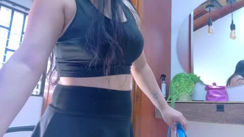 Jennifer vega  online show from April 2026 07:30:02 PM