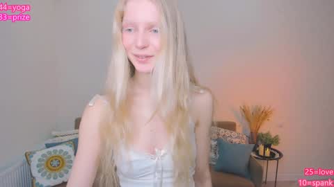 Snapshot of jenny_ames chatting on February 2025 04:04:01 PM Jenny  online show from February 2025 04:04:01 PM