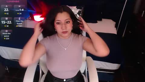 Snapshot of jenny_golden1 chatting on November 2025 12:16:02 PM Jenny online show from November 2025 12:16:02 PM