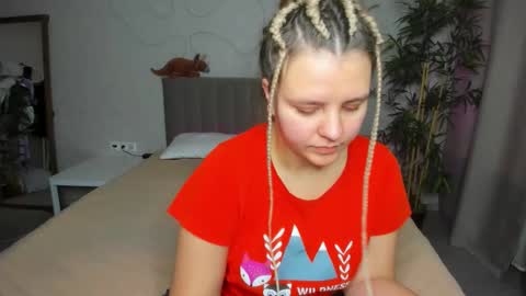 Snapshot of jenny_jimmy chatting on October 2025 09:38:02 AM Jenny online show from October 2025 09:38:02 AM