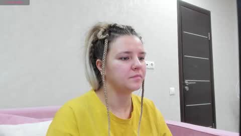 Snapshot of jenny_jimmy chatting on October 2025 01:20:02 AM Jenny online show from October 2025 01:20:02 AM