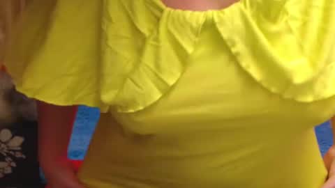 Snapshot of jenny_oliviawow chatting on November 2025 02:30:01 PM All the most interesting in private. my room for my smile online show from November 2025 02:30:01 PM