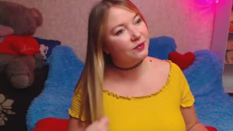 Snapshot of jenny_oliviawow chatting on December 2025 03:21:02 PM All the most interesting in private. my room for my smile online show from December 2025 03:21:02 PM