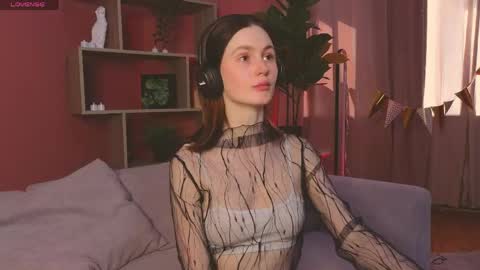 Snapshot of jennyfer_me chatting on May 2026 12:22:02 PM jennyfer_me online show from May 2026 12:22:02 PM