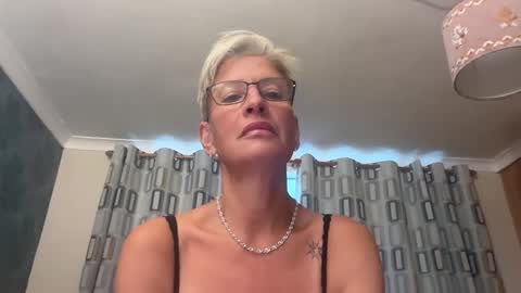 Snapshot of jennyhazel69 chatting on September 2025 03:13:01 PM JennyHazel online show from September 2025 03:13:01 PM