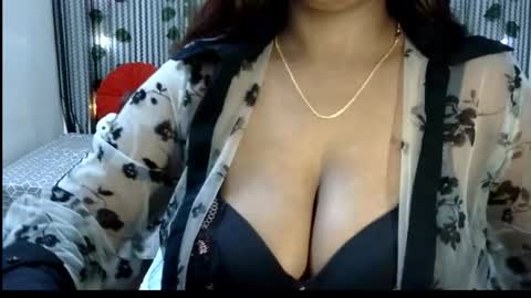 jenny online show from December 2024 12:01:02 PM