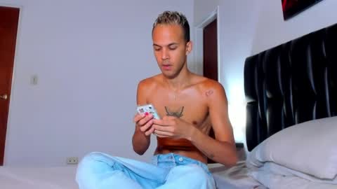 Snapshot of jeremmy_5_ chatting on February 2025 12:06:02 PM Jeremmy online show from February 2025 12:06:02 PM