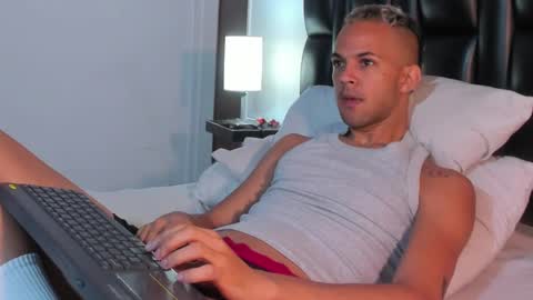 Snapshot of jeremmy_5_ chatting on February 2025 12:19:02 PM Jeremmy online show from February 2025 12:19:02 PM