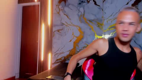 Snapshot of jeremmy_5_ chatting on March 2025 12:01:02 PM Jeremmy online show from March 2025 12:01:02 PM