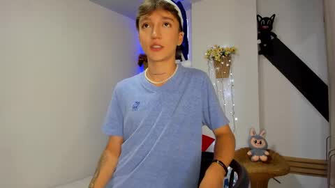 Snapshot of jeremy_salvatore_ chatting on December 2025 11:24:01 PM jero independent model online show from December 2025 11:24:01 PM